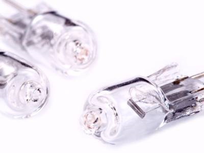  Buyer’s Guide: Light Sources for UV/Vis Spectrophotometry